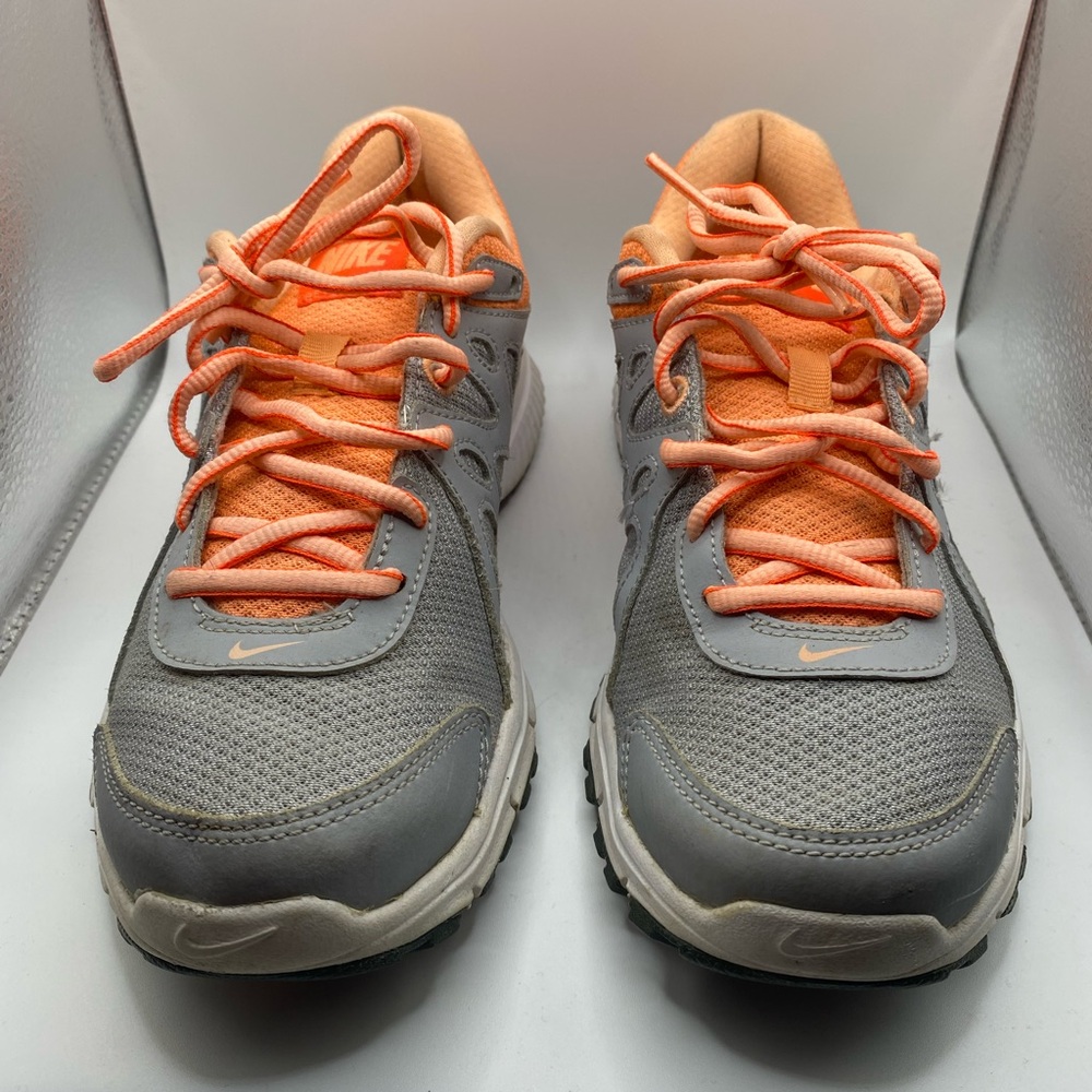NIKE Revolution 2 Women's Athletic Running Shoes Gray And Coral/Orange Size 8